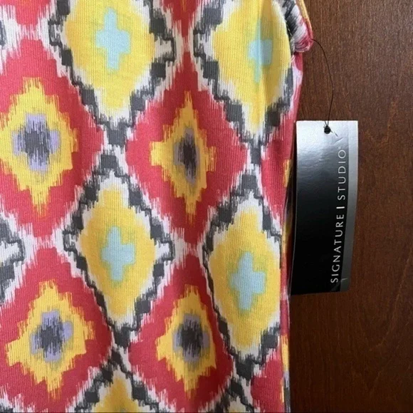 Signature Studio Aztec Summer Colored Print Pullover Top NWT XL - Picture 3 of 7